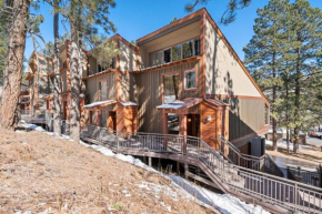 Gorgeous Mtn Villa, Ski, Golf, Pickleball, Pool, Hot Tub, Fitness